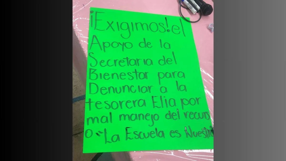 Toluca-Naucalpan: Padres de familia de un kínder cierran la carretera a la altura de Xonacatlán