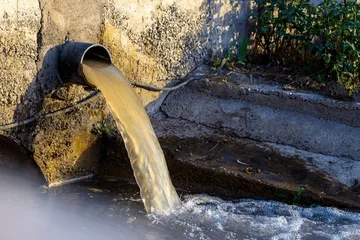 Toluca: Cerca de 30% de negocios cumplen con permisos de descarga aguas residuales