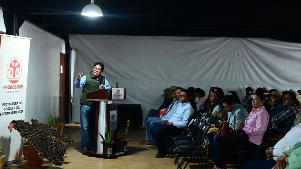 Edomex analiza comercialización e industrialización del agave pulquero