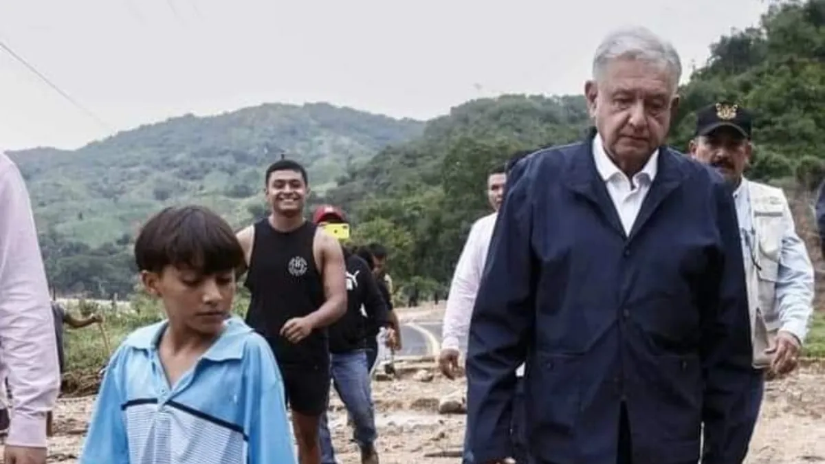 ¡Falso que no existan recursos para atender emergencia por Huracán Otis!: AMLO