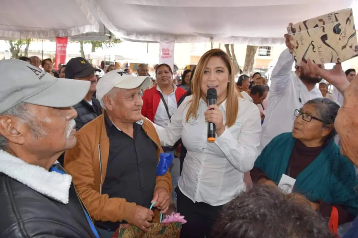 Festejan a adultos mayores en San Mateo Atenco