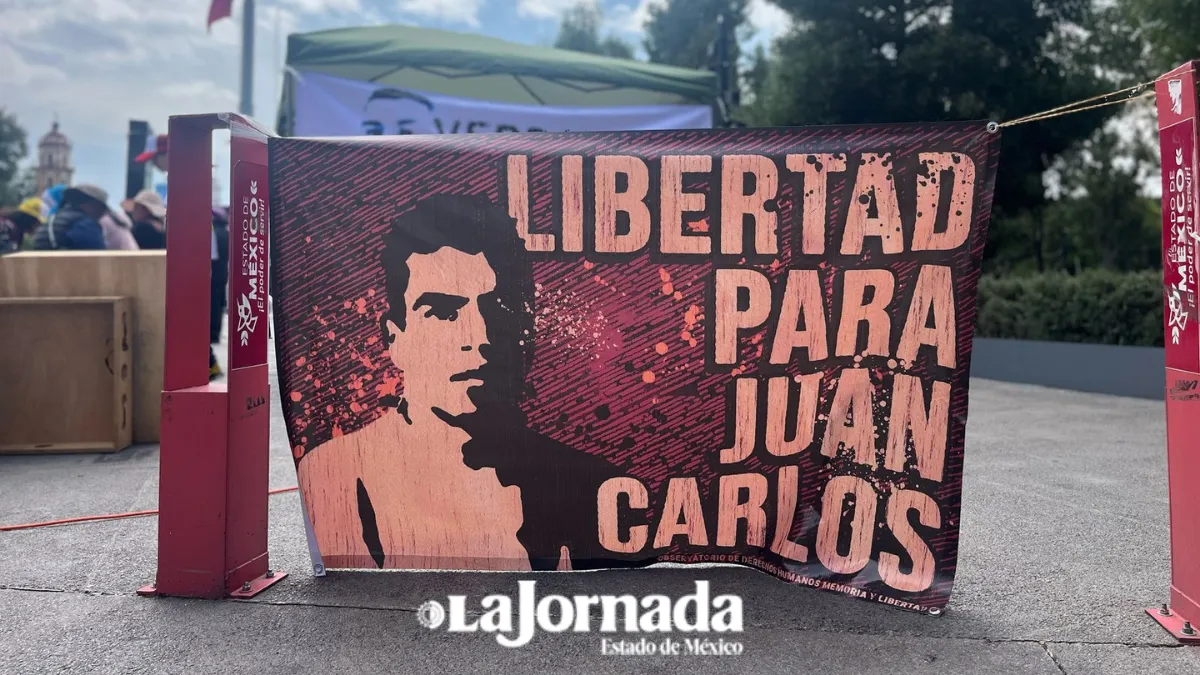 Frente a Palacio de Gobierno protestan con arte por Juan Carlos; piden amnistía