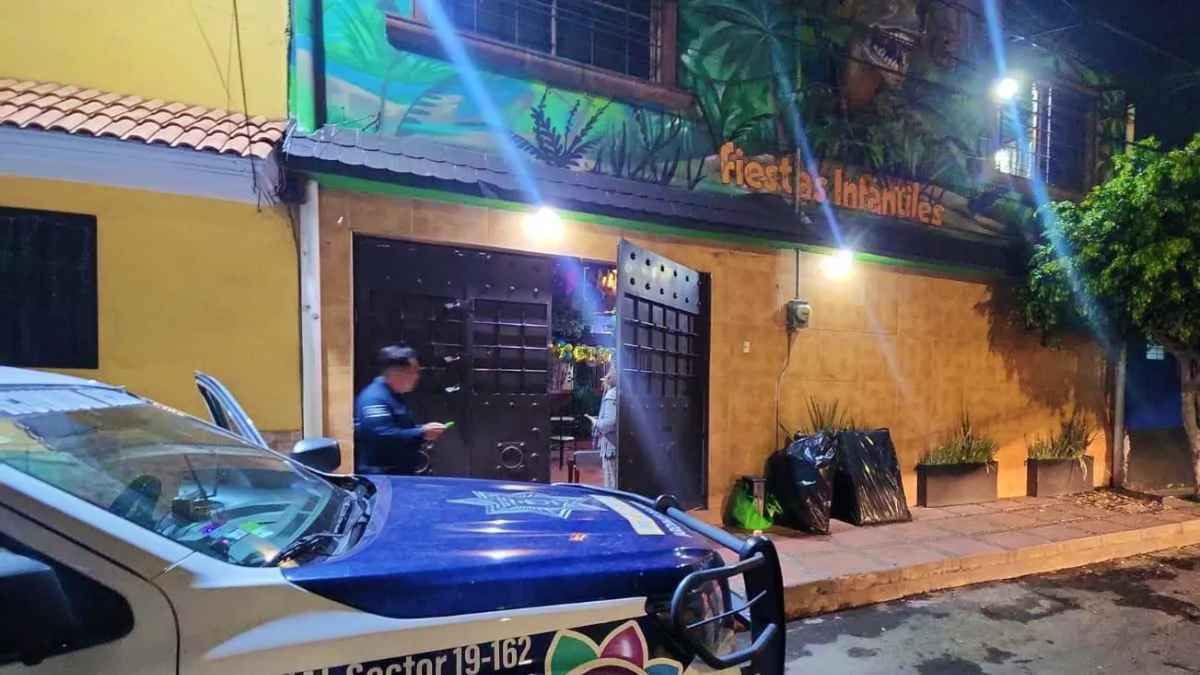 Policías frustran robo a salón de fiestas en Ecatepec