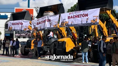 Ecatepec invierte 143 mdp en maquinaria para rehabilitar calles destruidas