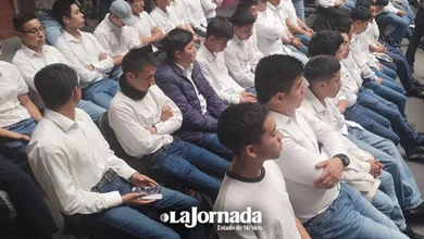 Toluca: Entregan Cartillas del Servicio Militar Nacional