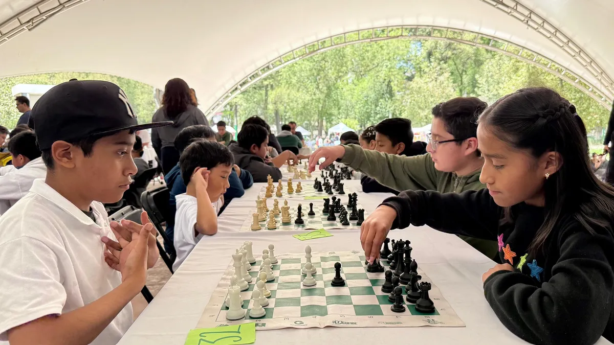 Gran final del 1er Circuito Municipal de Ajedrez 2025 se celebra en Toluca