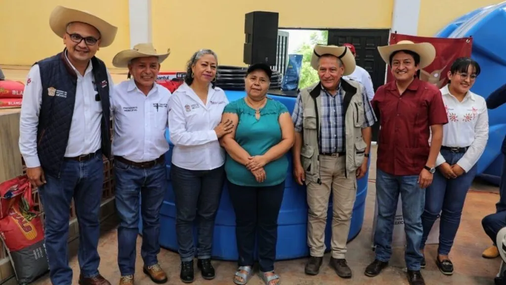 GEM entrega apoyo a ganaderos de la Zona Sur del Edomex