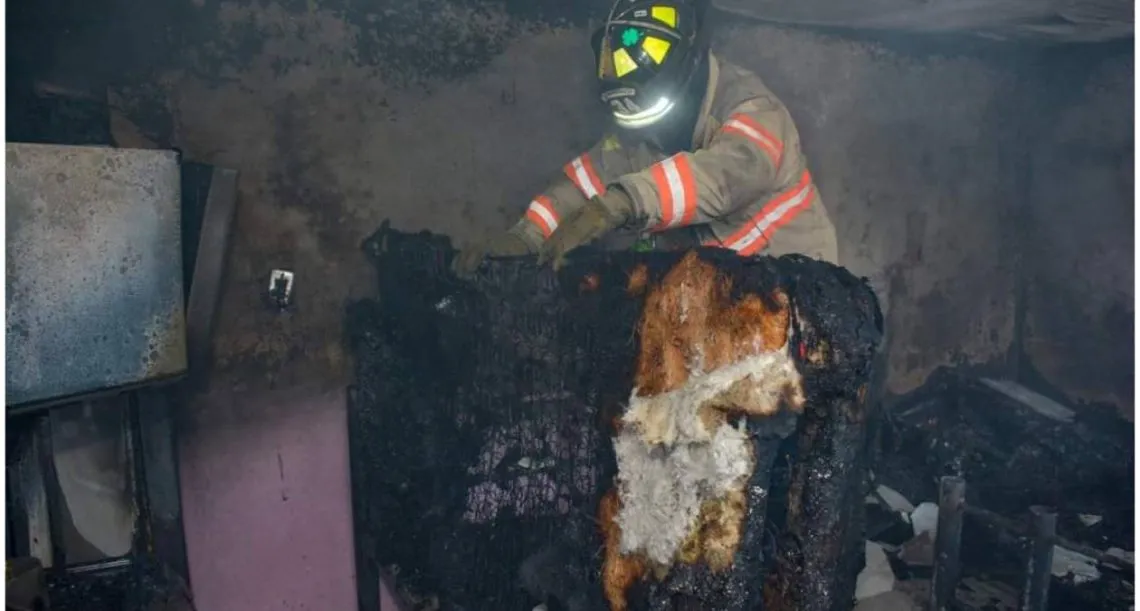 Atizapán: Protección Civil y Bomberos sofocan incendio en Las Águilas