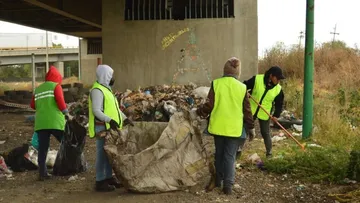 Ecatepec recolecta, en 100 días, casi 15 mil toneladas de basura de calles, barrancas y cauces
