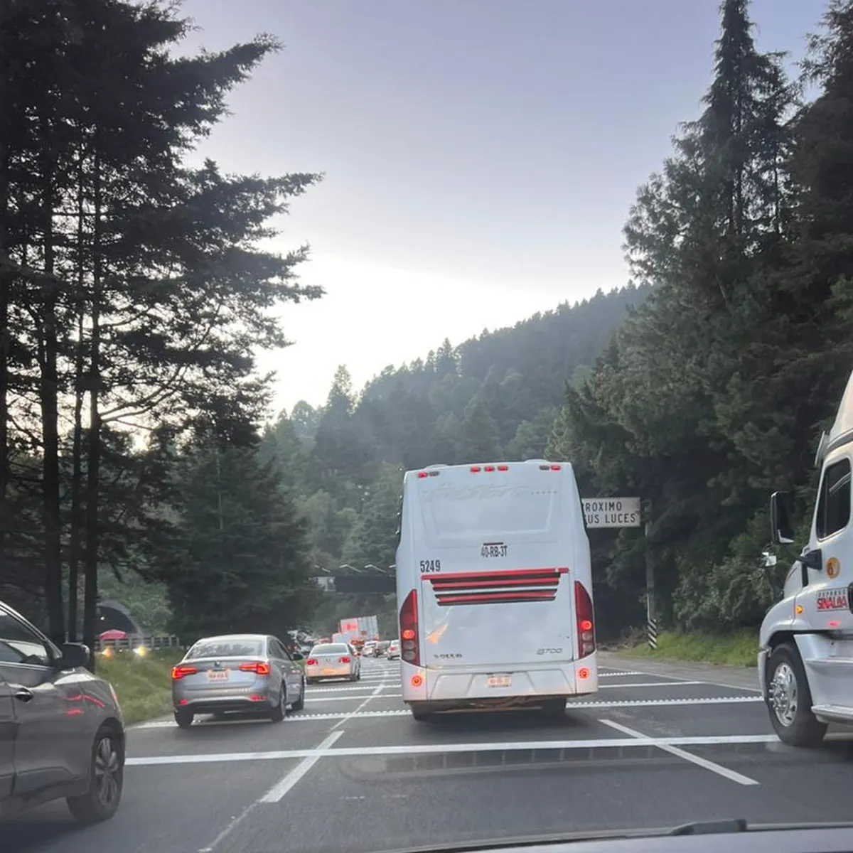 Tráfico pesado en la México-Toluca