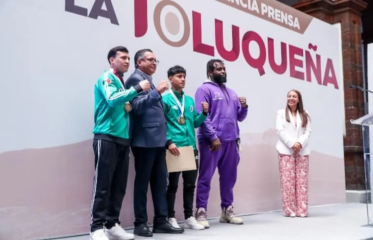 Toluca reconoce a los hermanos Santos Mancilla, campeones de boxeo  internacional