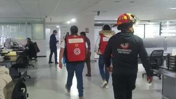 Reportan daños en escuelas de Metepec por sismo