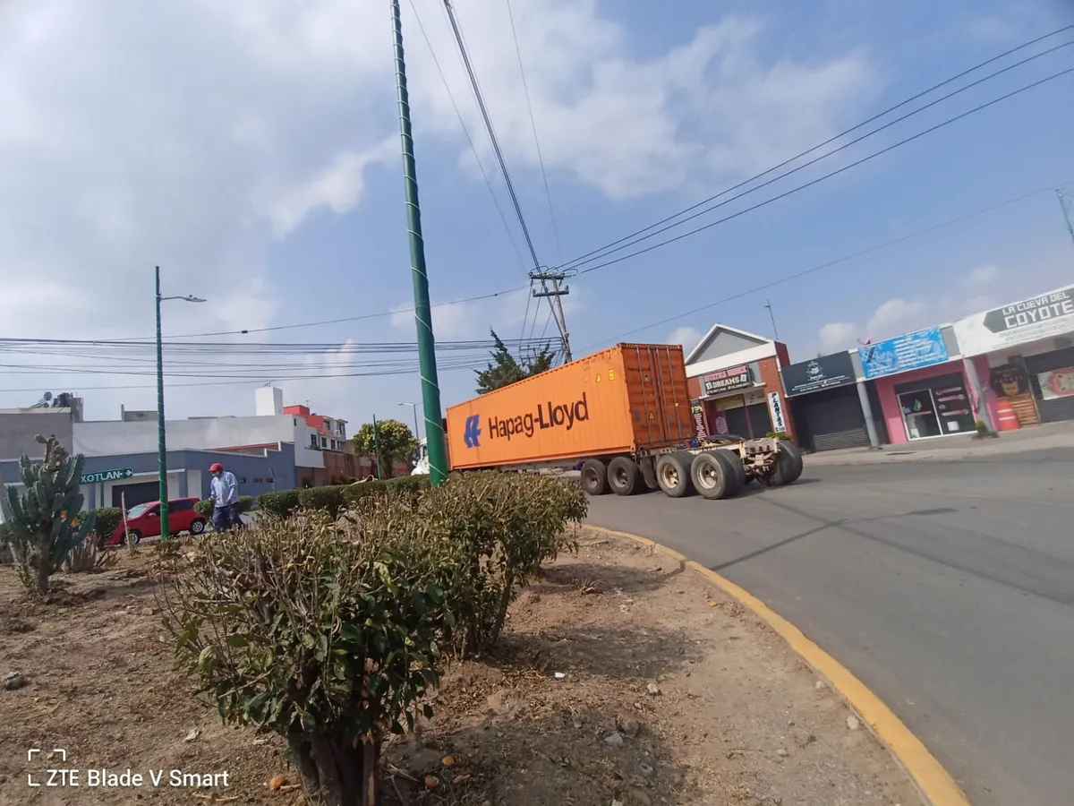 Habitantes de 15 colonias de Cuautitlán Izcalli piden se frene circulación de tráilers
