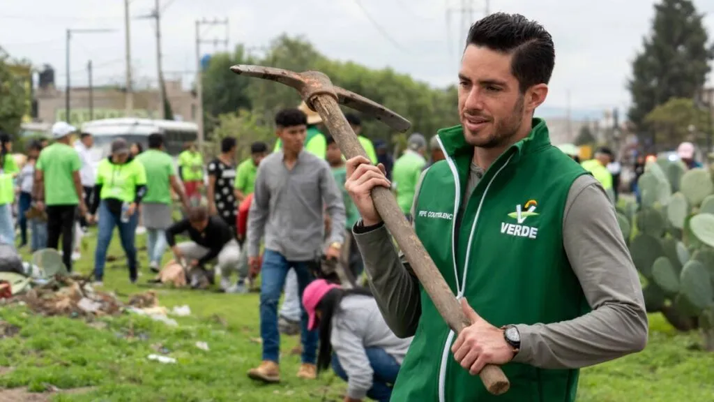 Couttolenc arranca reforestación en el Edomex; la meta es plantar 750 mil árboles 