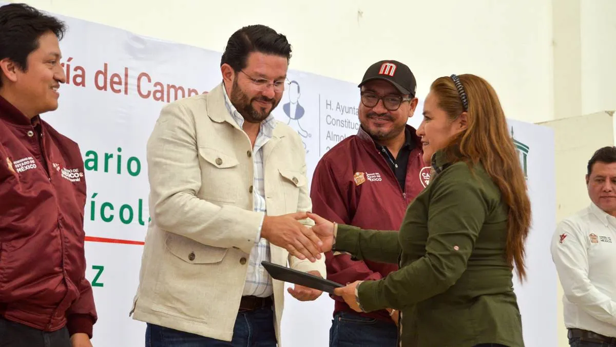 Adolfo Solís entrega apoyos por más de 6 mdp a productores de maíz en Almoloya de Juárez
