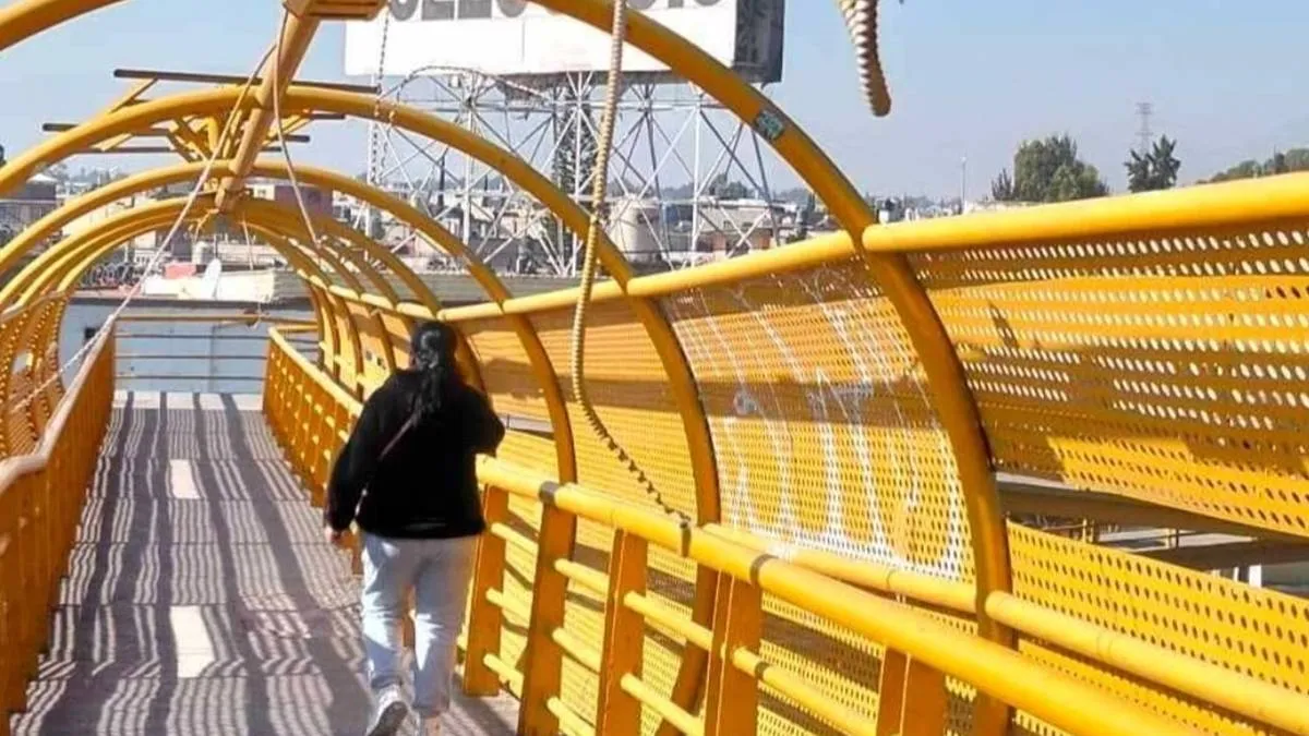 Ladrones de cable dejan sin luz puentes peatonales en la México-Puebla