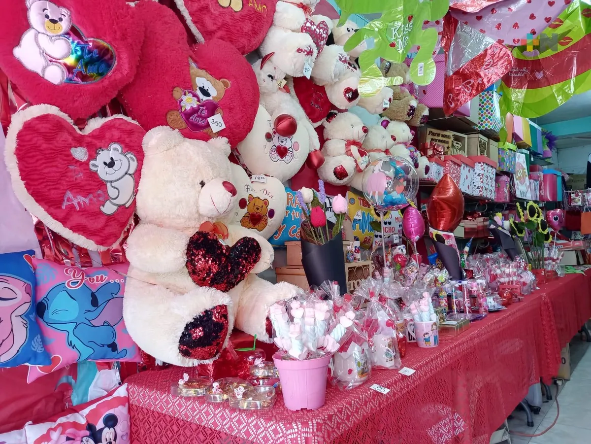 Metepec: Arranca la venta de artículos para el 14 de febrero