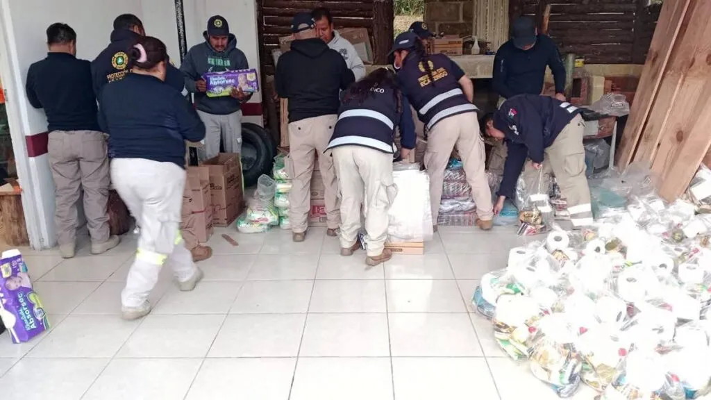 Neza, Los Reyes y Ecatzingo entregan víveres a estados afectados por lluvias