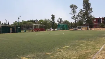 Vecinos de Izcalli piden retirar gradas de deportivo