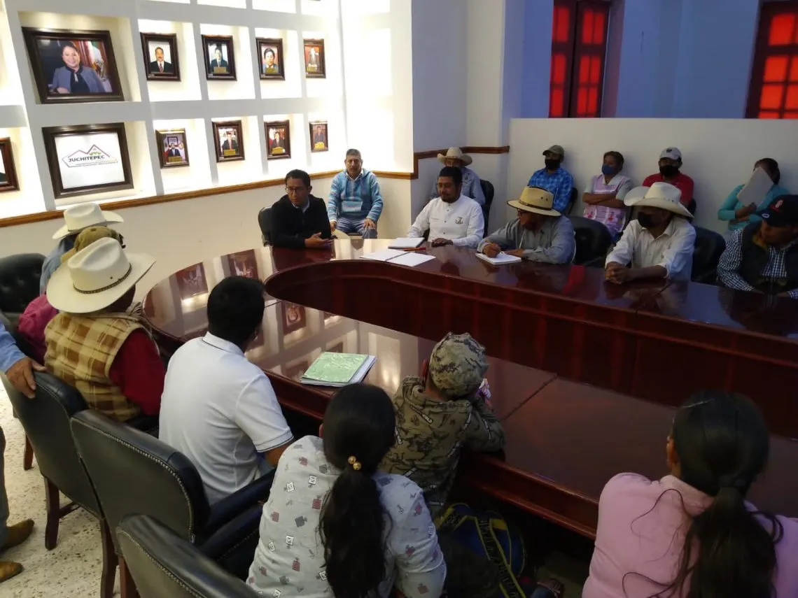Campesinos de Juchitepec solicitan fertilizante