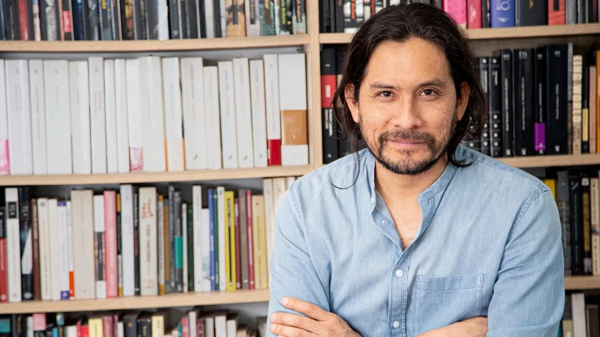 En Animales luminosos, Jeremías Gamboa  desarrolla temas prioritarios