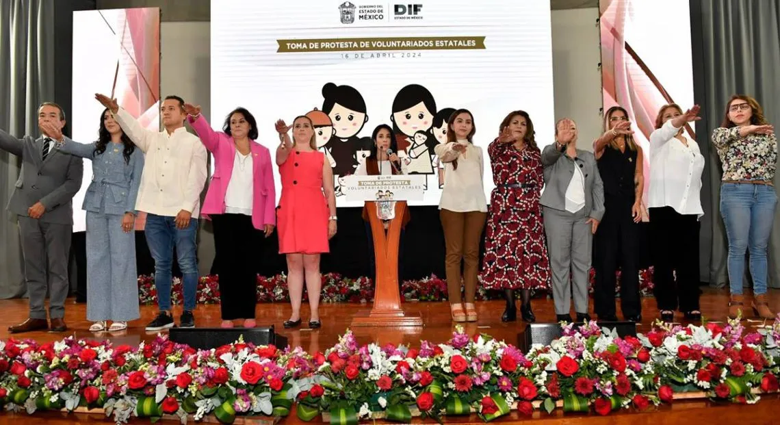 Edomex: DIFEM toma protesta a Voluntariado Estatal