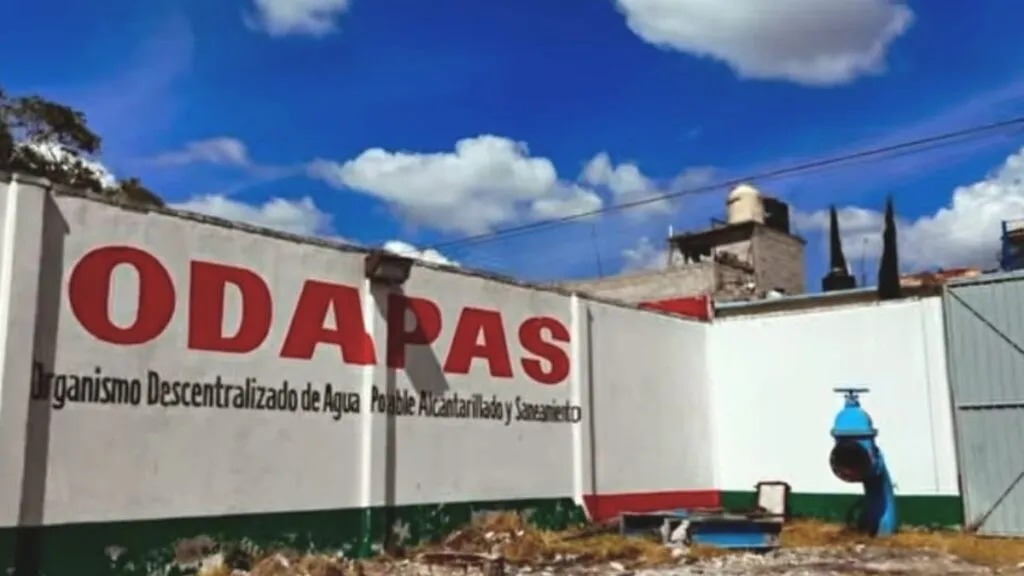 Chimalhuacán refuerza operativo de abasto de agua en pipas