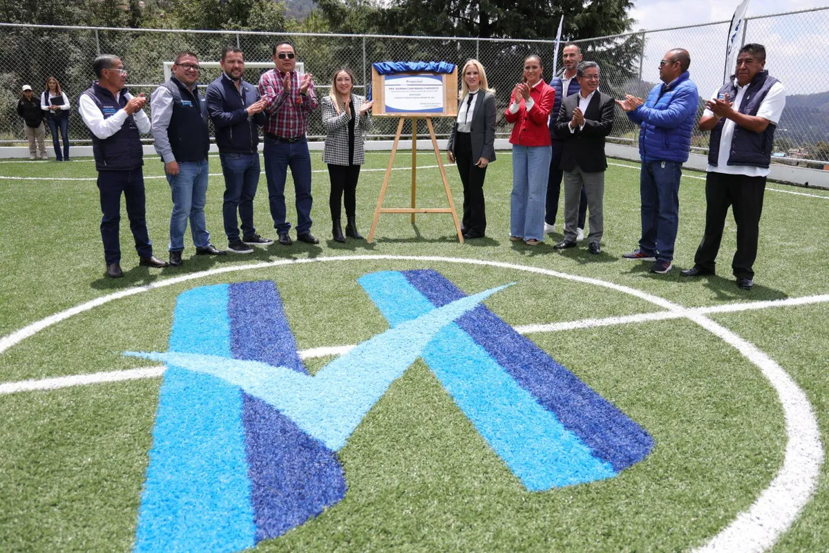 Impulsa Huixquilucan deporte con nueva cancha de futbol en bachillerato