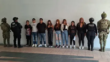 Autoridades investigan a 24 jóvenes que andaban armados por calles de Ecatepec
