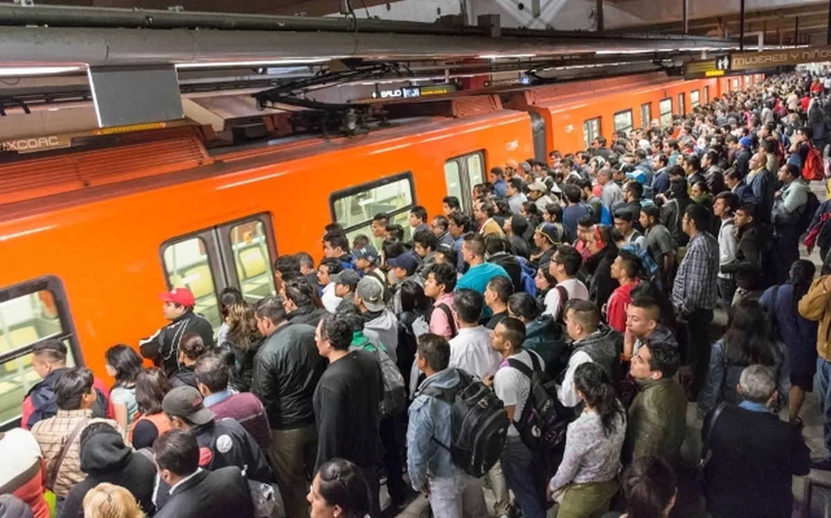 Reportan retrasos en varias líneas del Metro CDMX