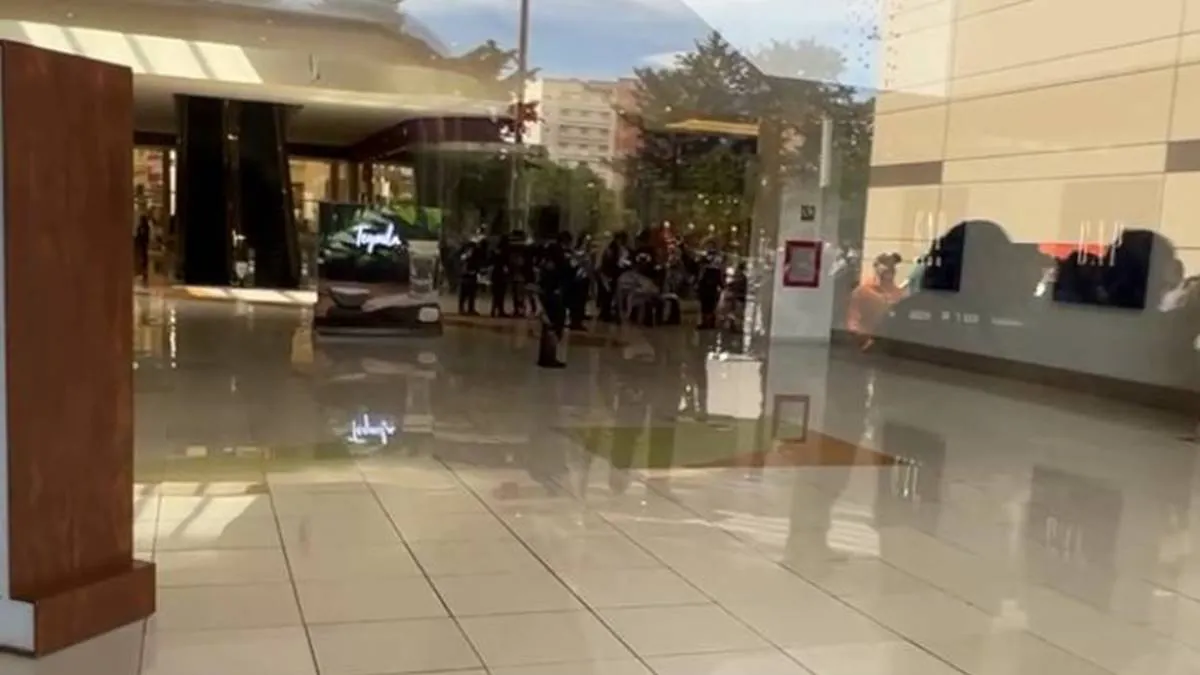 Reportan balacera en Galerías Toluca