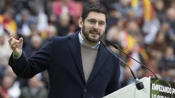Portavoz de VOX llama “analfabeta” e “ignorante” a Claudia Sheinbaum