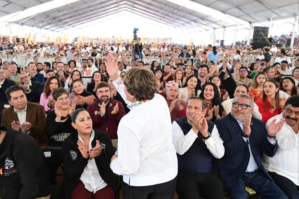 Gobernadora Delfina Gómez da prioridad al Oriente del Edomex con Informe Regional de Resultados en Texcoco