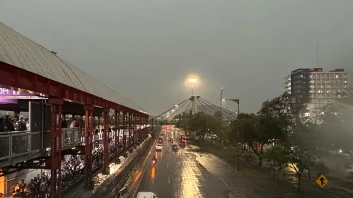 Lluvia atípica del 2 de junio en CDMX deja calles inundadas y activa el operativo Tlaloque 2025. Foto: Zasid Quizamán