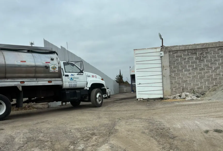 Clausuran pozo presuntamente clandestino en Tezoyuca: Vecinos denuncian extracción masiva de agua