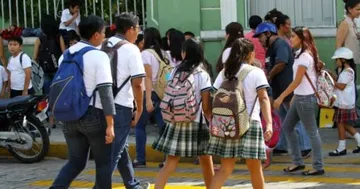 Piden recorrer el horario de salida de escuelas del sur en Edomex