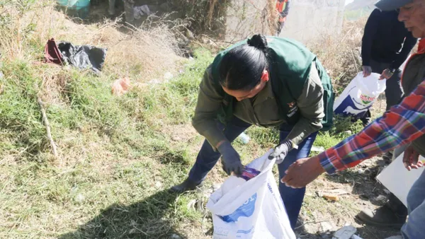 Edomex: Retiran 32 toneladas de basura durante jornada de limpieza del Lago de Xico