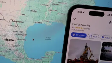 Para el resto del mundo, la plataforma muestra ambos nombres: "Golfo de México" seguido de "Golfo de América" entre paréntesis.