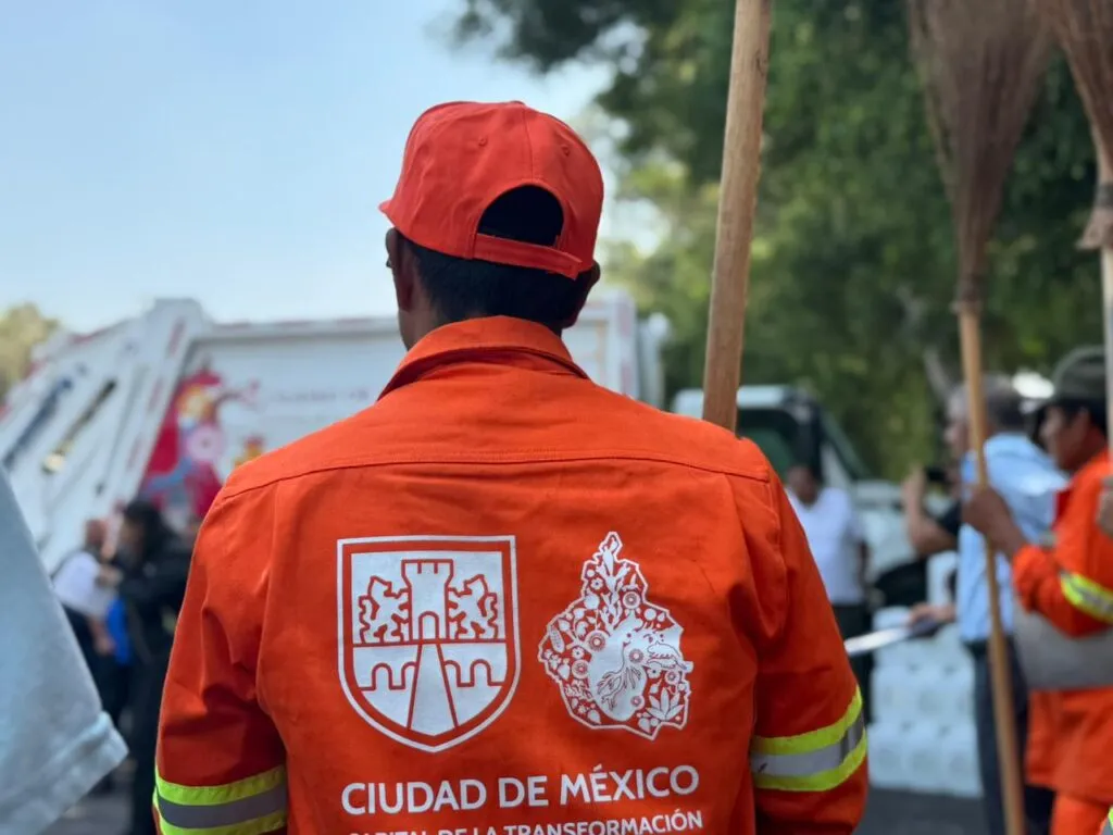 Azcapotzalco a la vanguardia ambiental: Nancy Núñez lanza campaña masiva de recolección de pilas