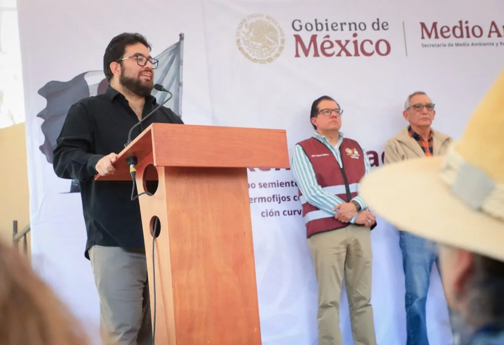 Continúa alcalde Isaac Montoya con obras para garantizar la renovación hidráulica en Naucalpan