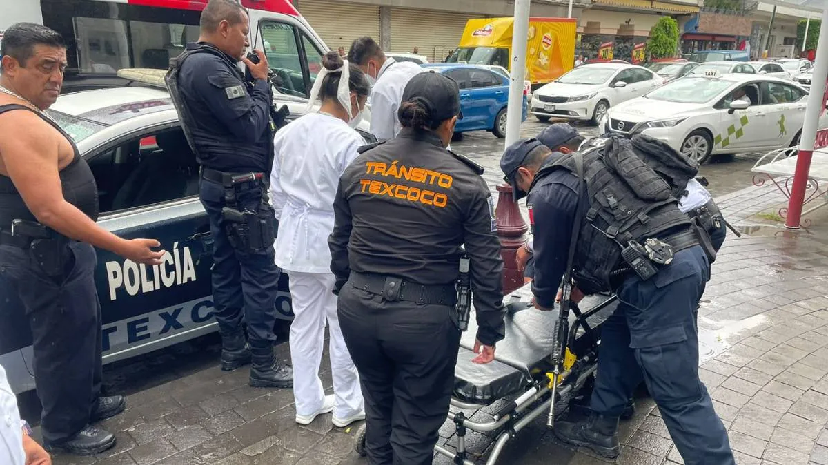 Joven da a luz en una patrulla de Texcoco