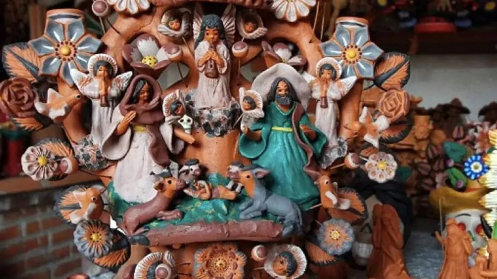 Producción artesanal de barro en Metepec aumenta rumbo a diciembre