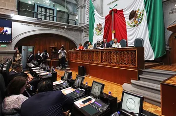 Inicia Contraloría legislativa investigación contra 30 funcionares por informes extratemporáneos
