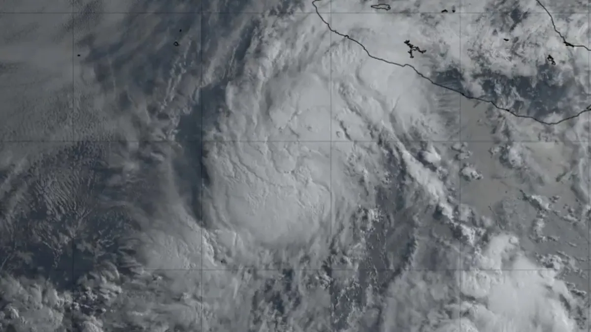 El ciclón Alvin se aproxima y dejará lluvias intensas en varios estados este fin de semana.