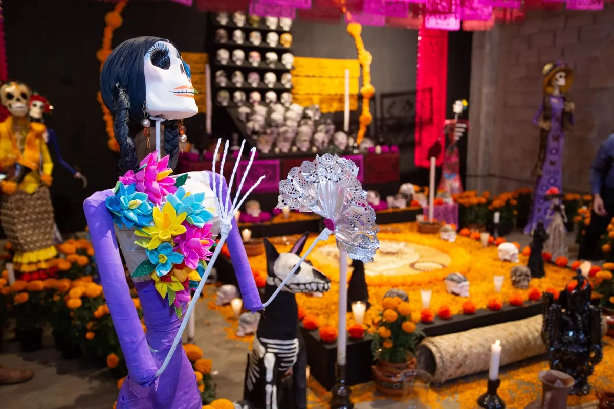 ¡Visita la Ofrenda Monumental en el Parque de la Ciencia “Fundadores”!