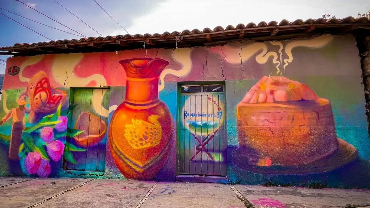 Murales en las calles muestran el folclor de Tecomatepec | La Jornada ...
