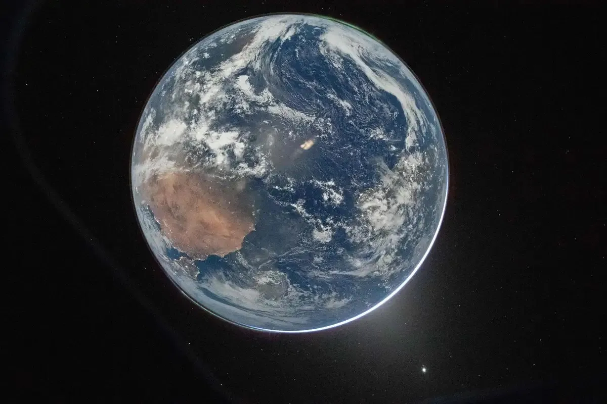 NASA comparte fotos de la Tierra tomadas rumbo a la Luna