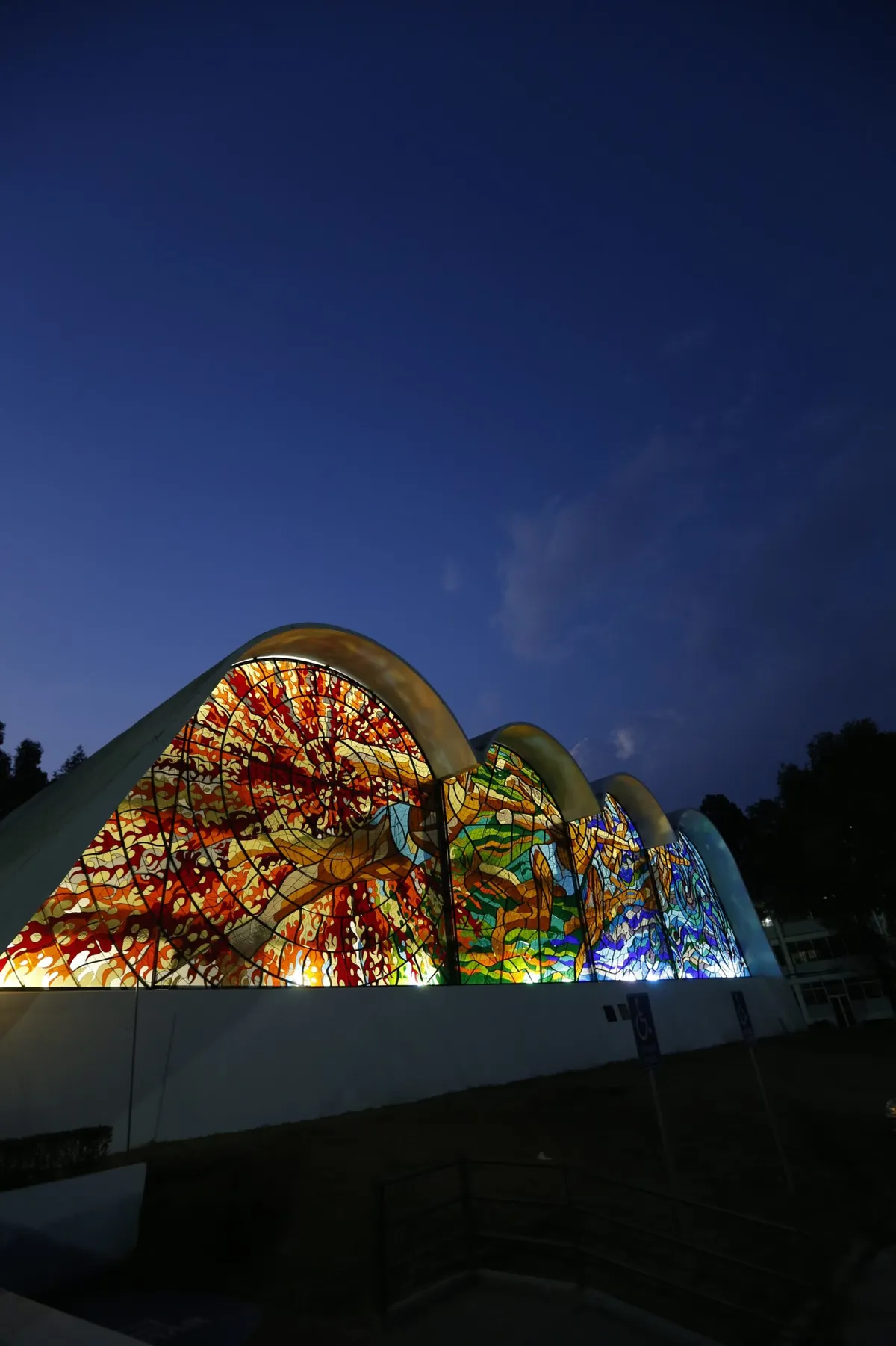 El vitral “Los Elementos”
