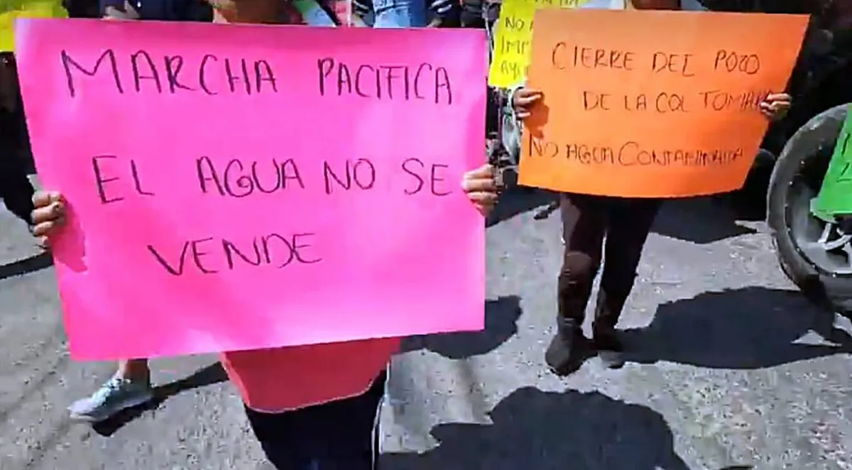 Vecinos de Tultepec se manifiestan en Lerma, piden agua