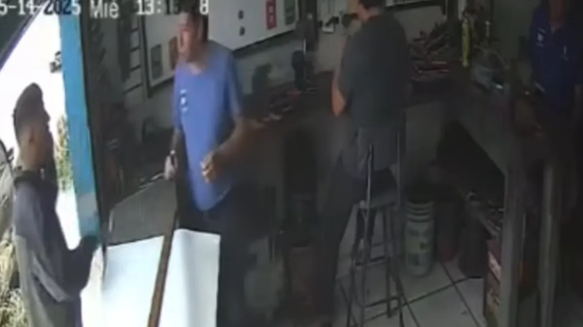 [VIDEO] Frustran intento de asalto en taller de Cuautitlán